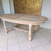 Table ovale extensible en chêne massif rénové