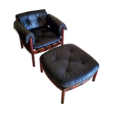 Armchair with vintage ottoman in black leather by Sven Ellekaer for Coja, 1970