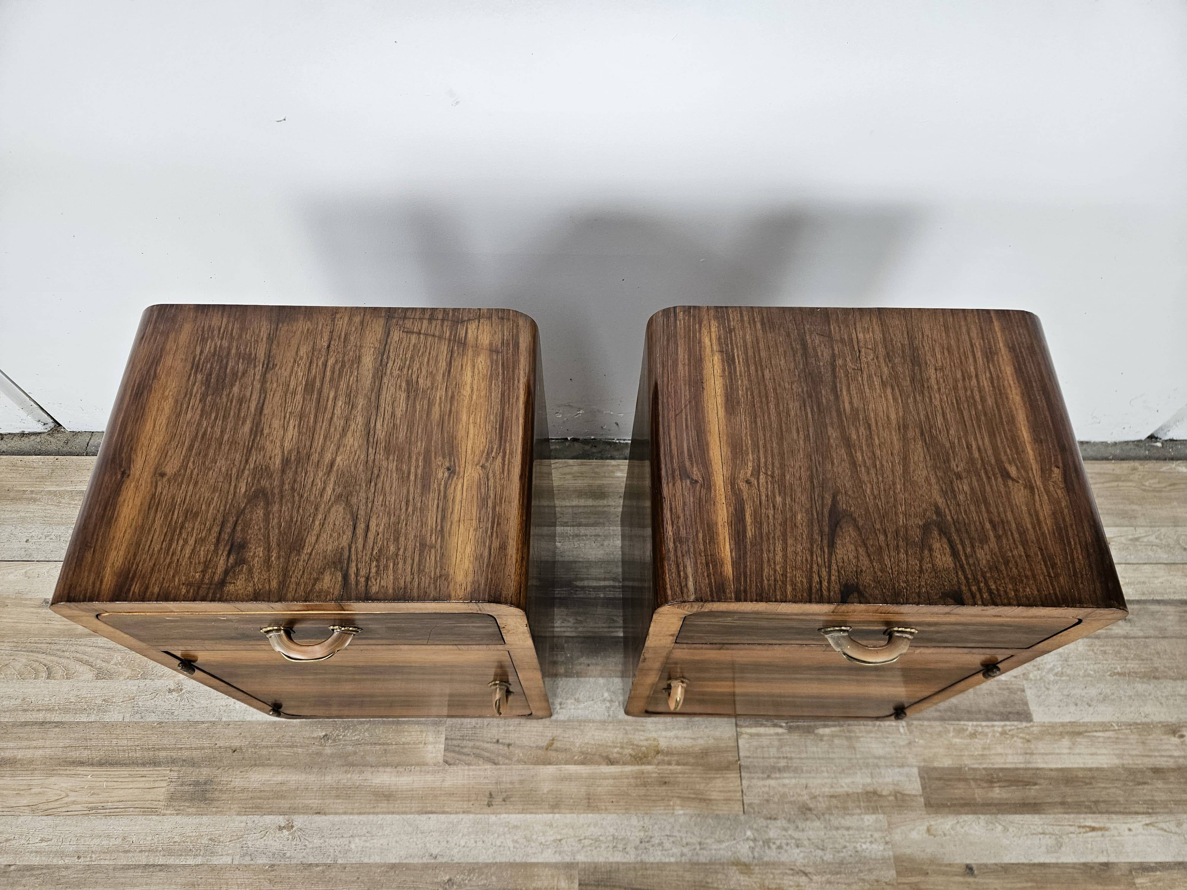 Art Decò walnut bedside tables with door and drawer