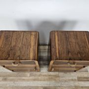 Tables de chevet en noyer Art Déco avec porte et tiroir
