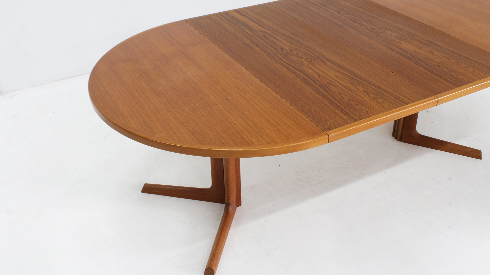 Vintage Danish round extendable dining table Gudme 1960s