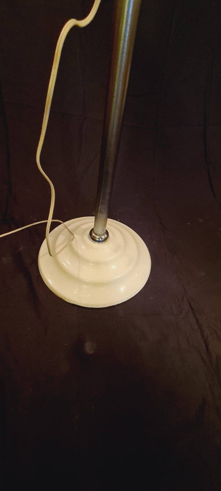 Telescopic medical lamp
