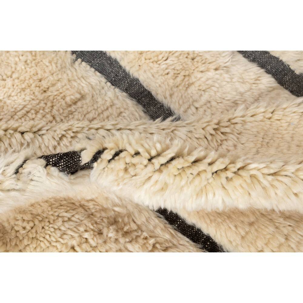 Handmade Moroccan style Tulu Rug Made of Natural Un-Dyed Wool, Beige Color Modern Hand Knotted Carpet with Fringe