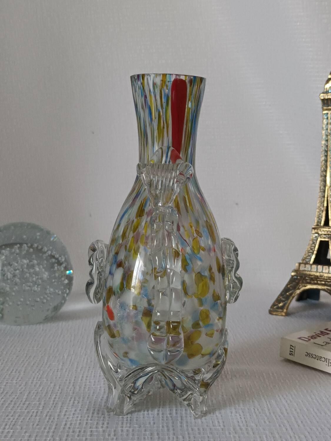 Vase d'art marmoréen vintage