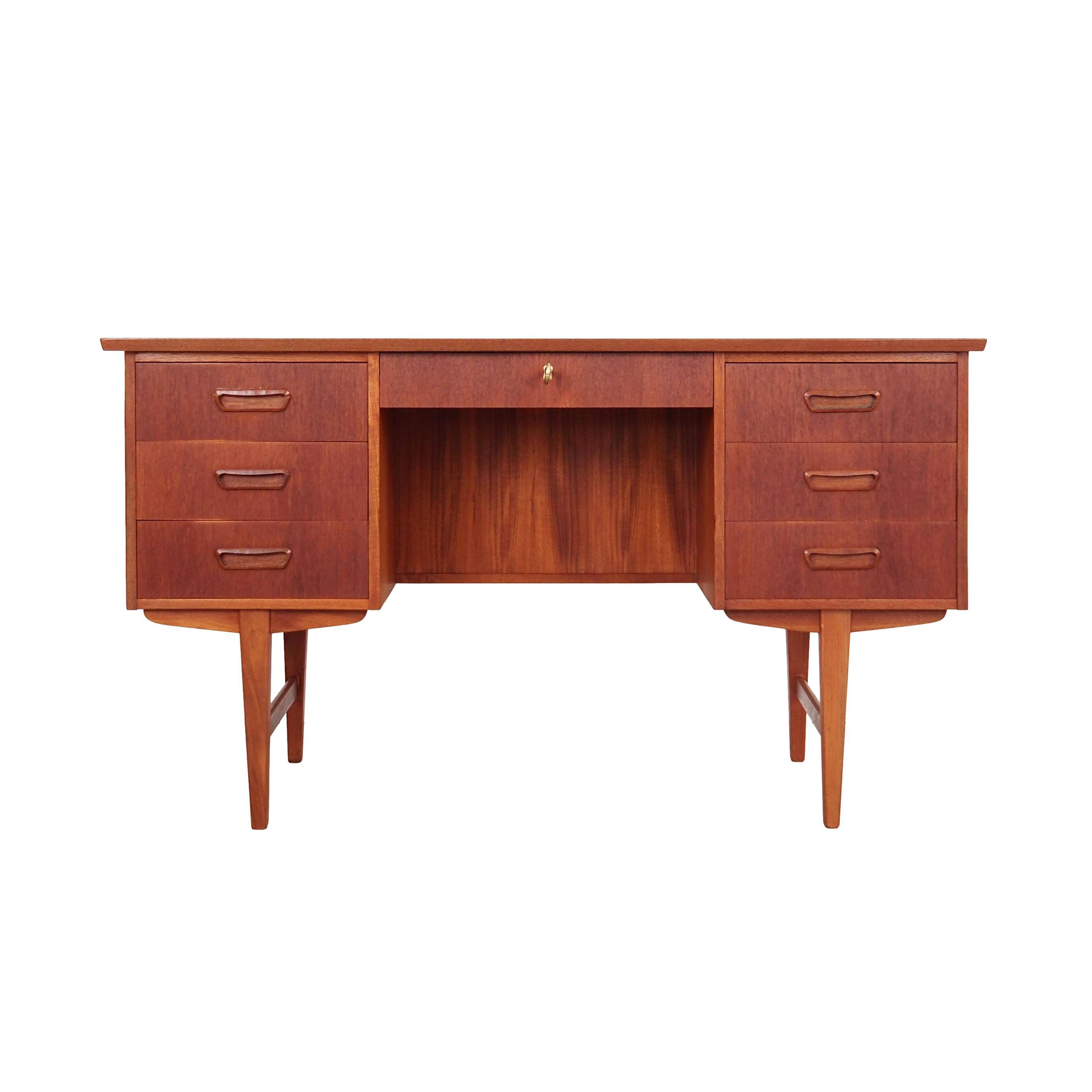 Bureau en teck, design danois, années 1970, production : Danemark
