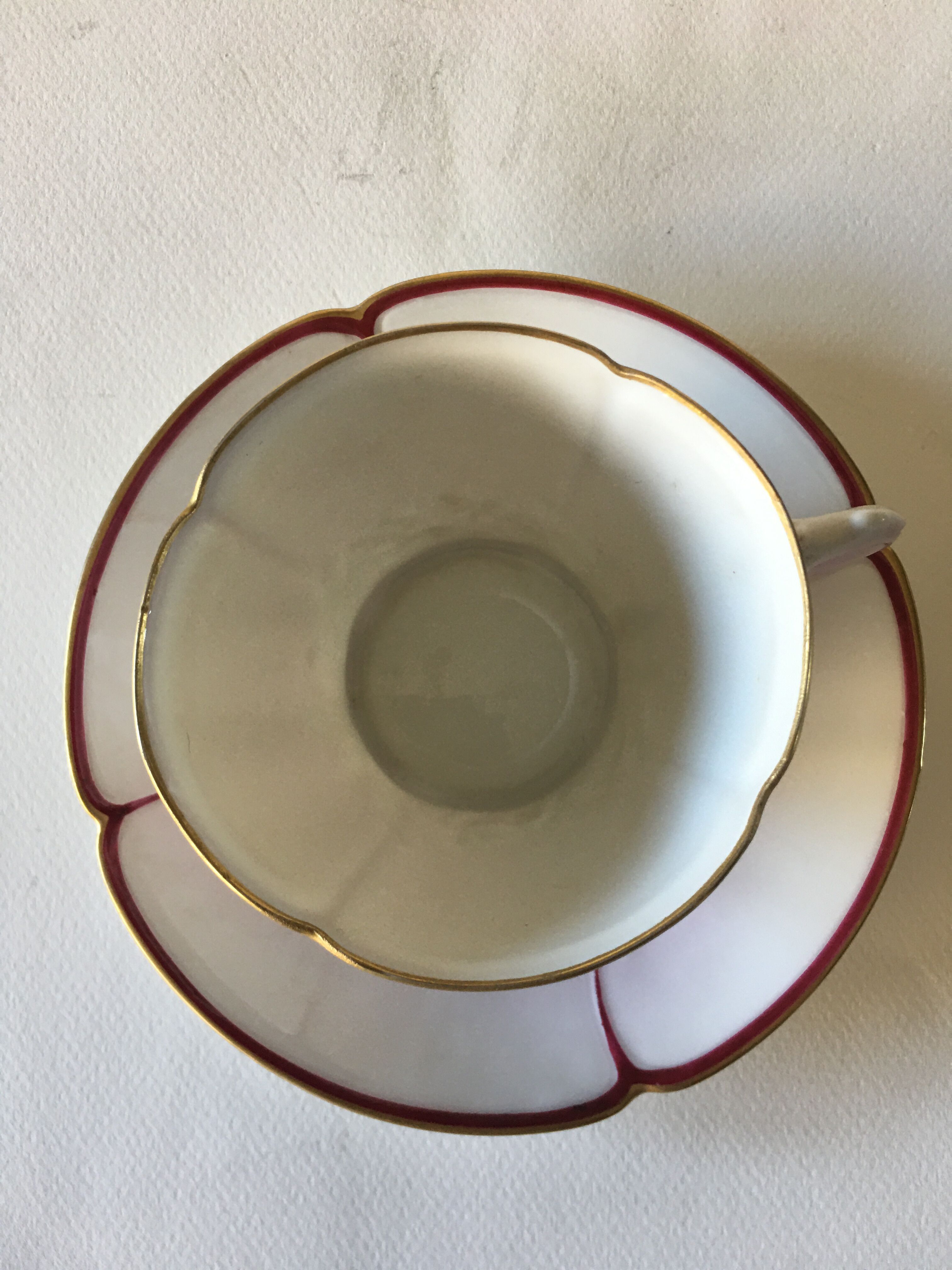 Head to head art nouveau in porcelain