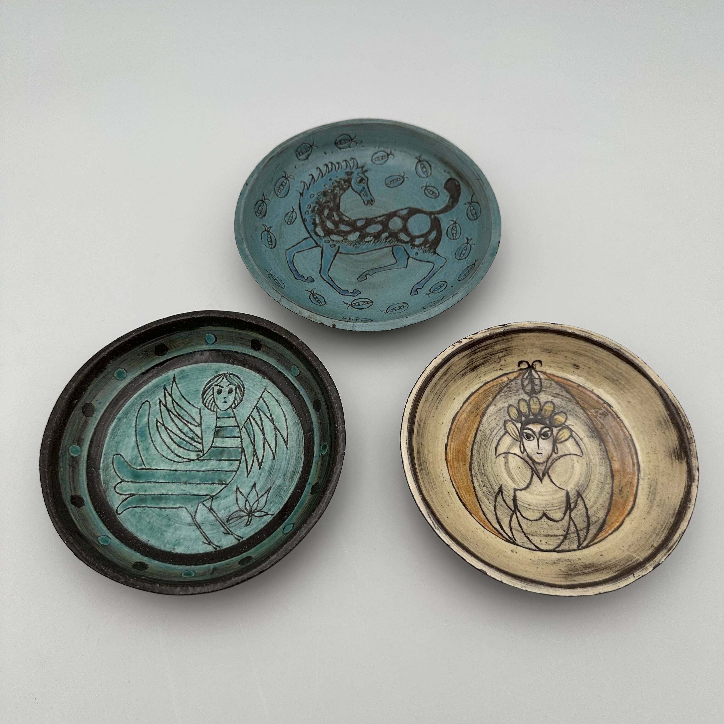 Set of Three Glazed Ceramic Bowls with Mythological Decoration, Pieces