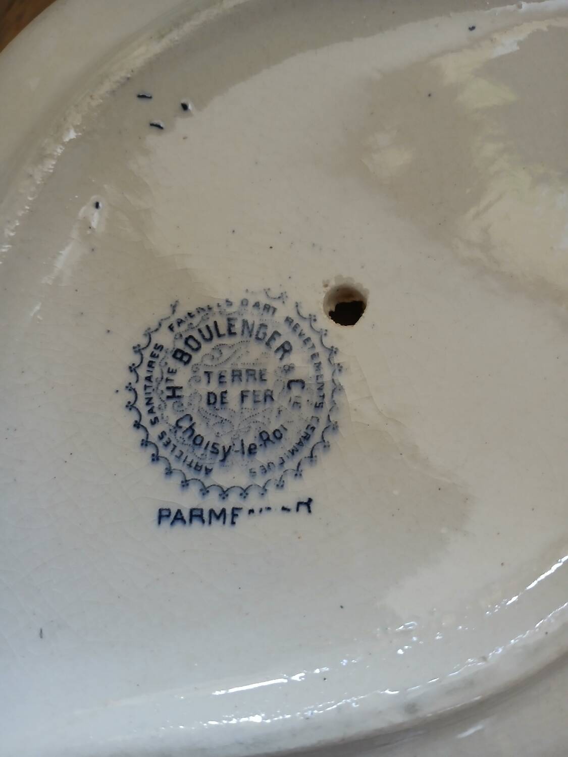 Old Terre de fer sauce boat