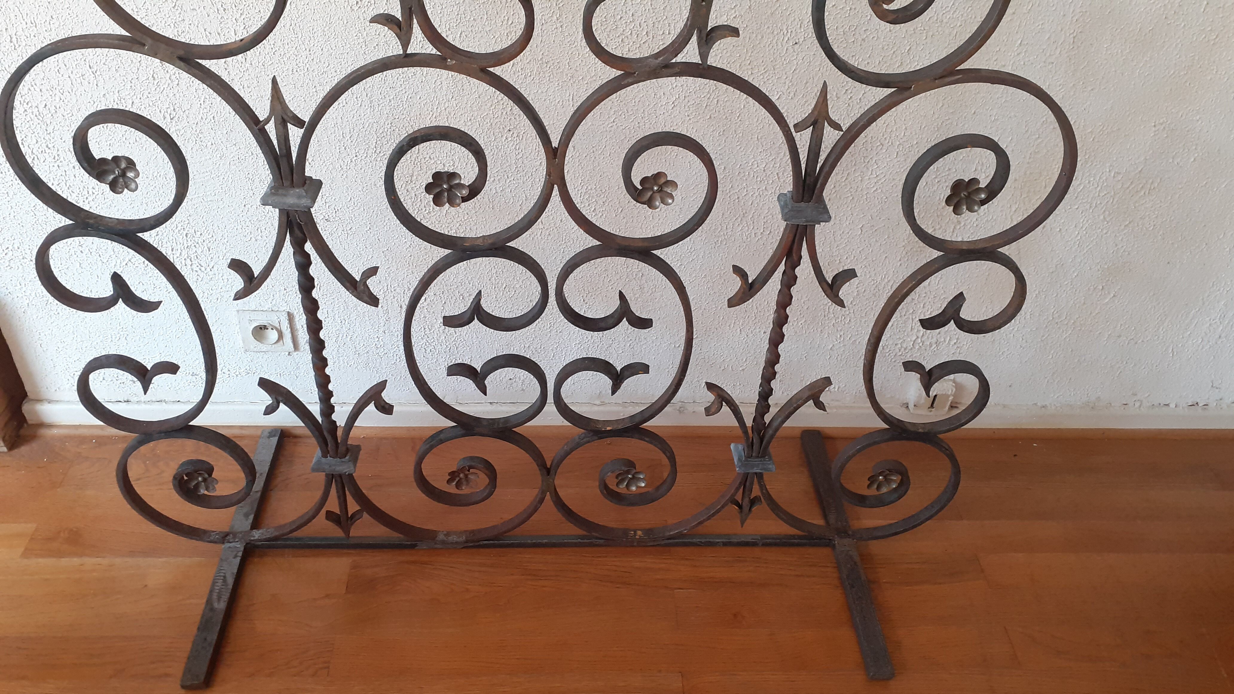 Wrought iron chimney grid