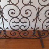 Grille de cheminée en fer forgé