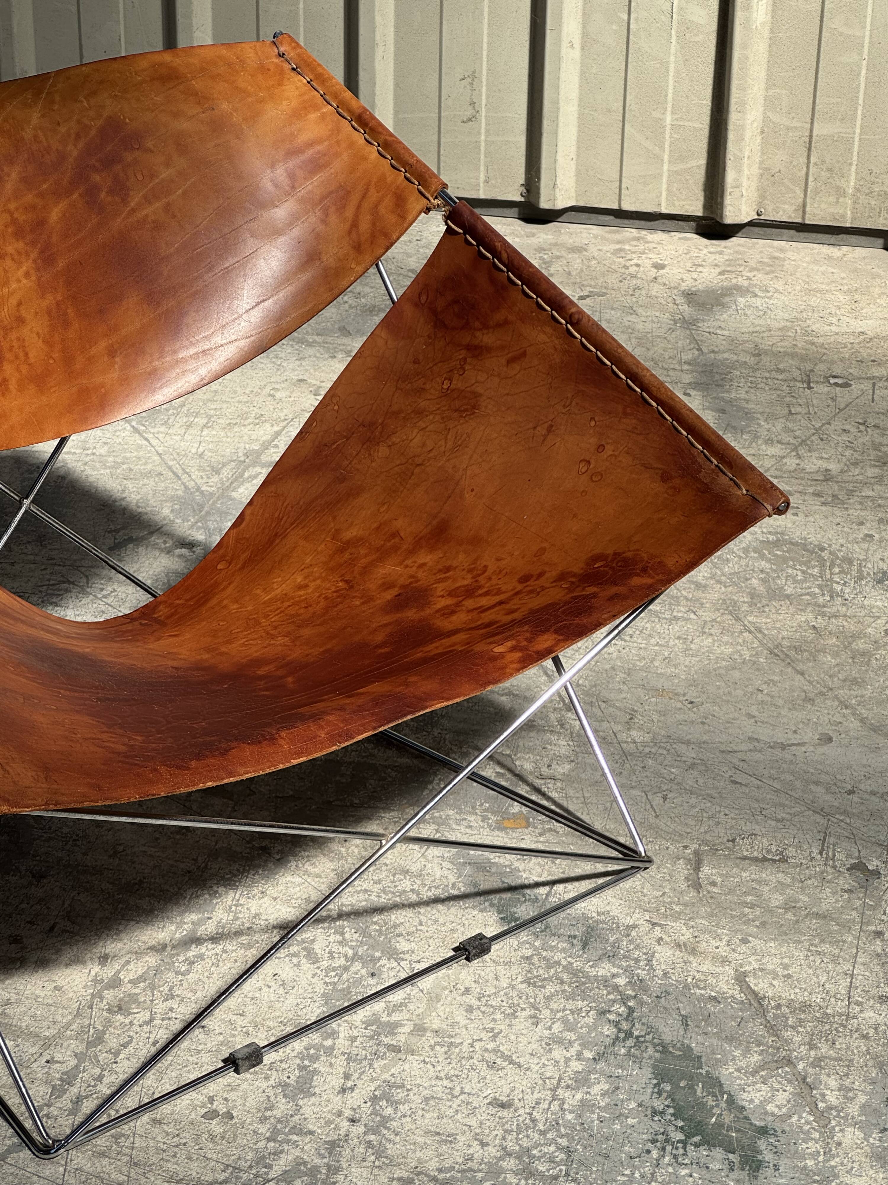 F675 "Butterfly" armchair in cognac patina by Pierre Paulin for Artifort 60