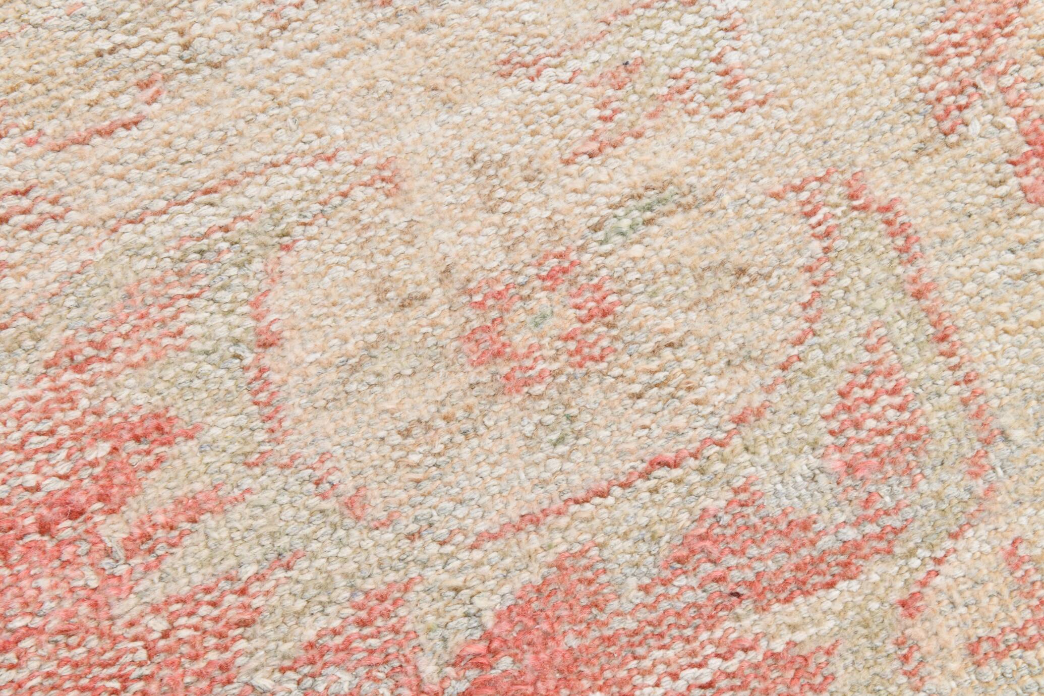 6x9 Pale Red & Beige Vintage Rug