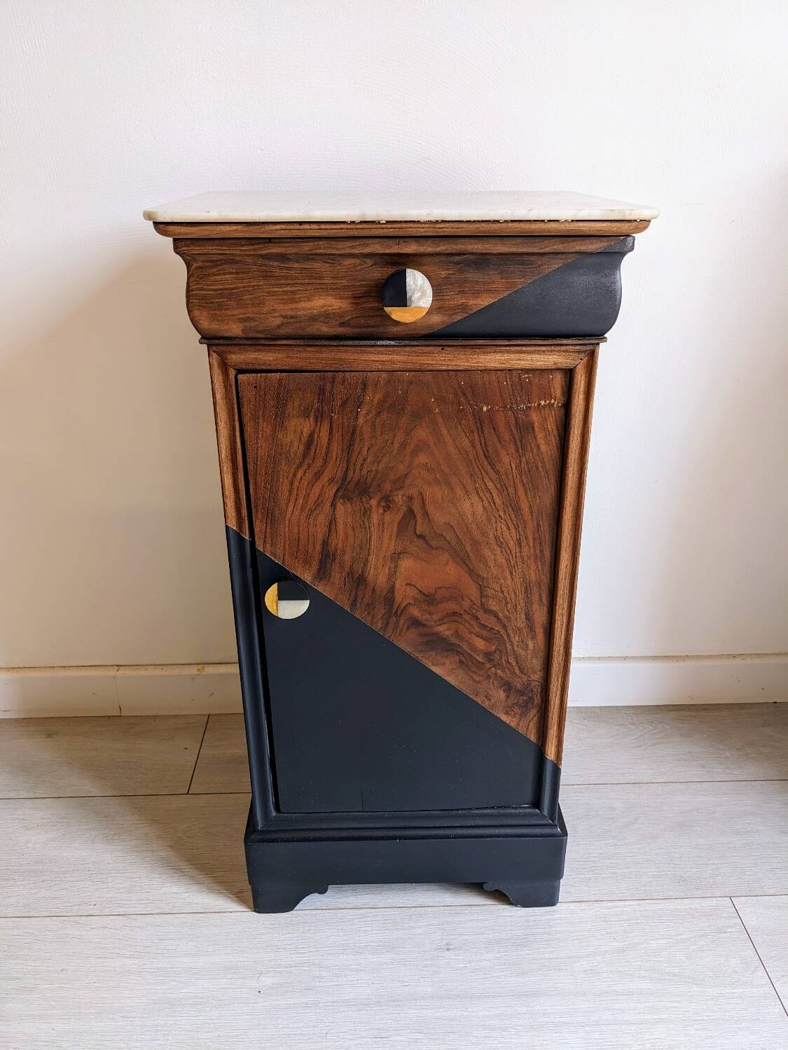 Table de chevet style Louis Philippe
