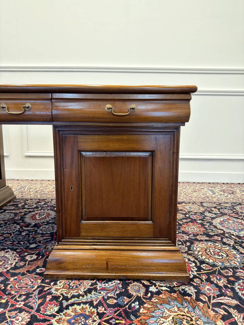 Large English Desk Partnerdesk