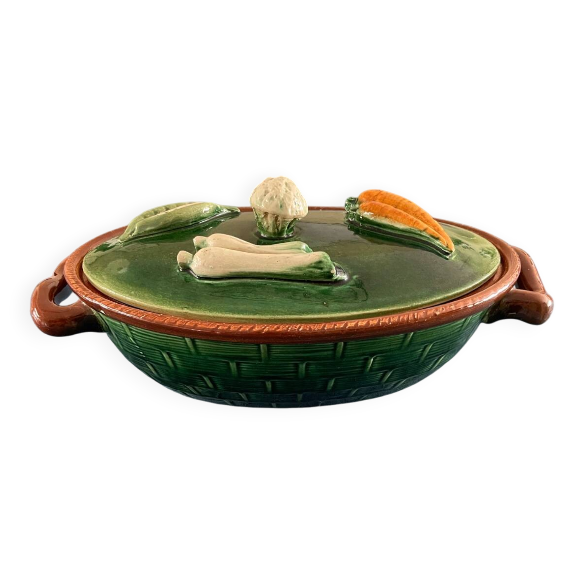 Soupière ou légumière en barbotine (numérotée) des années 50