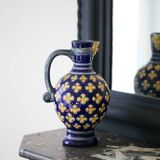 Majolica ewer in neo-Renaissance style by Minton, England 1870.