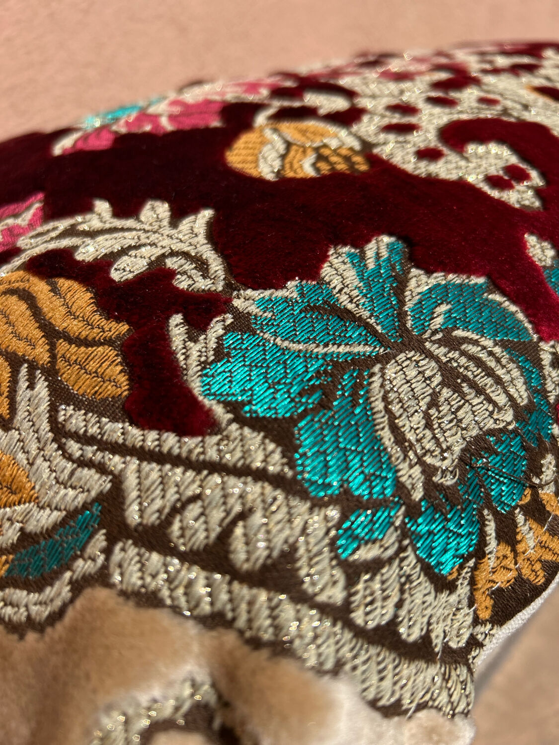 Velvet cushion 40x60cm