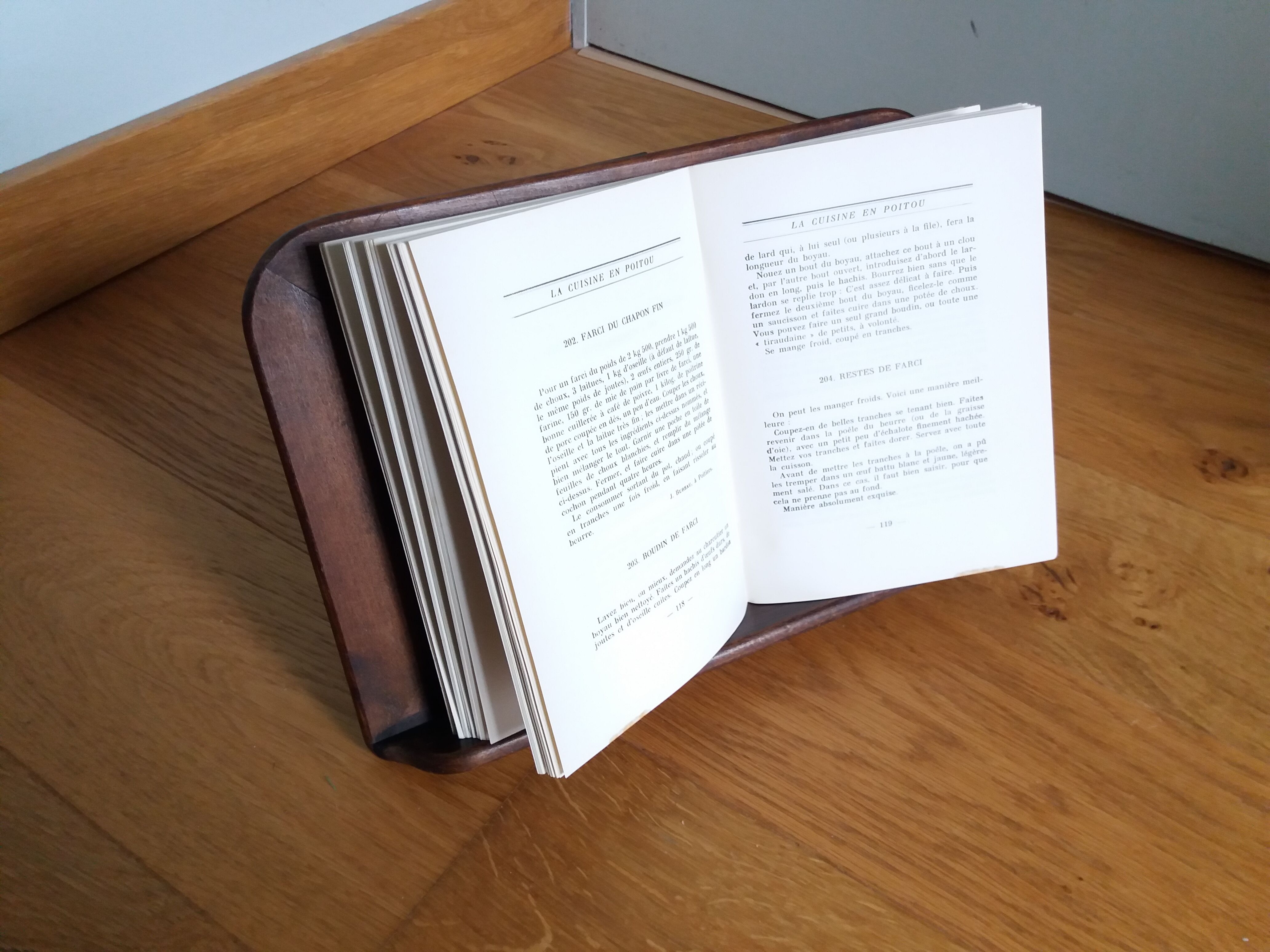 Lectern table book holder