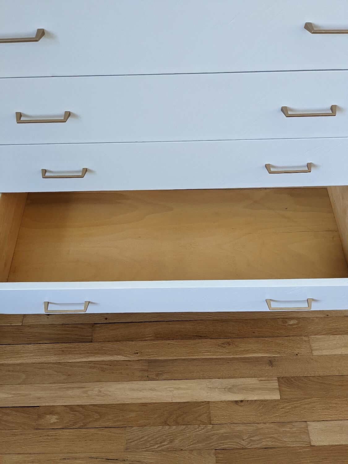 Vintage chest of drawers