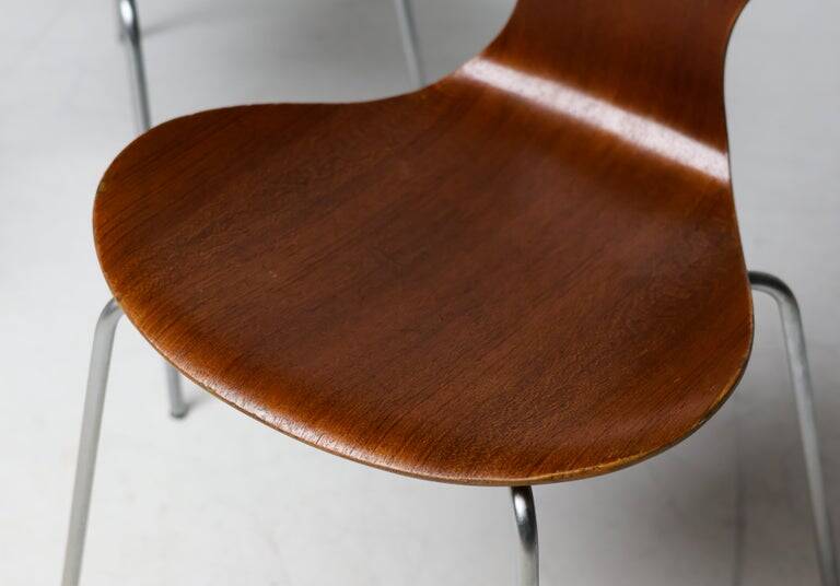 Set of four “Lily” chairs by Arne Jacobsen for Fritz Hansen, teak, Denmark, 1971