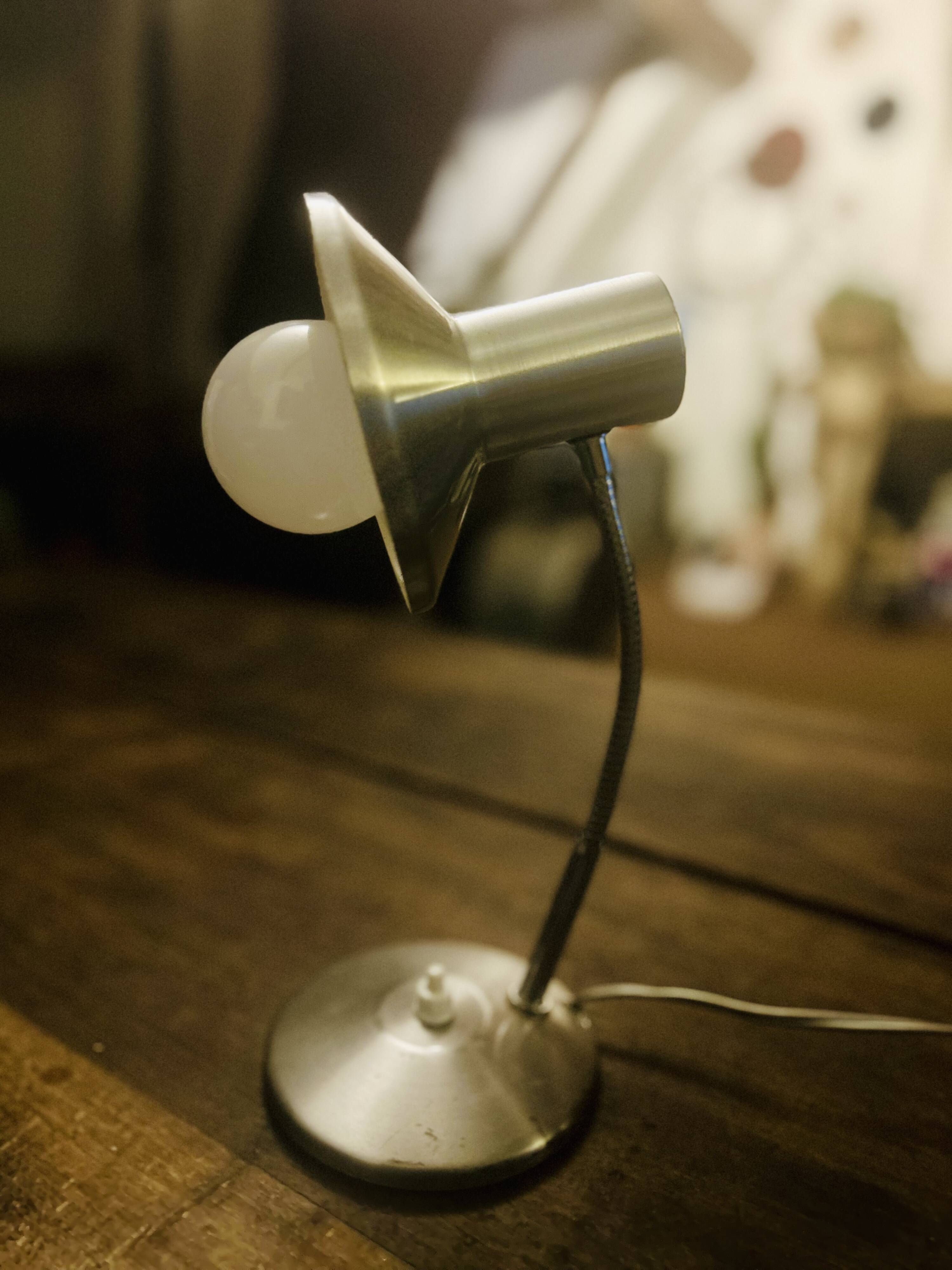Magnificent little desk lamp from the 60s