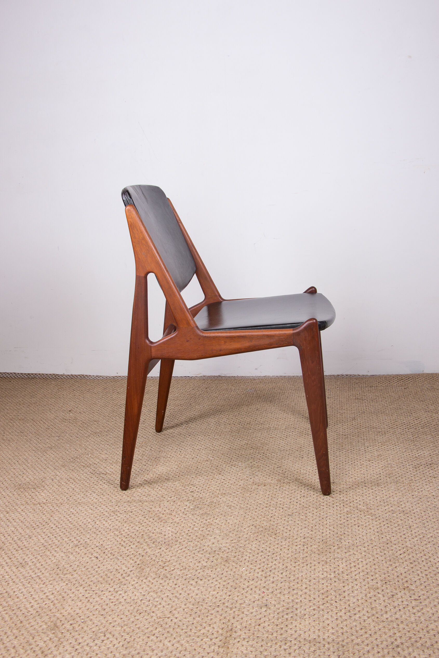 Suite of 4 chairs model "Ella" by Arne Vodder 1960
