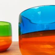 Ensemble de 2 bols en verre coloré vintage allemands de Eisch