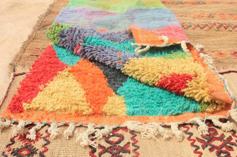 Traditional handmade Berber rug 250cm x 150cm