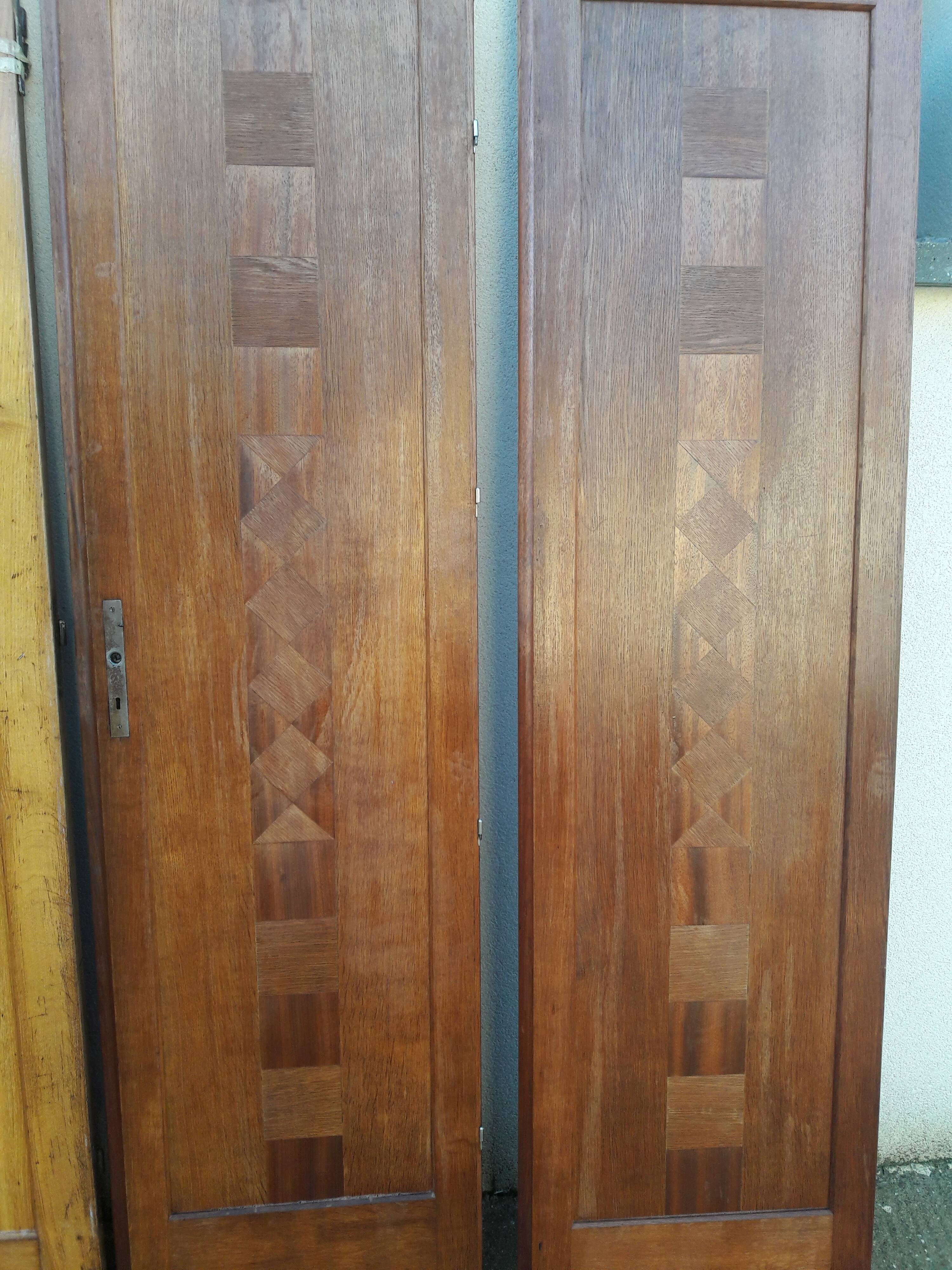 Lot de portes de placard