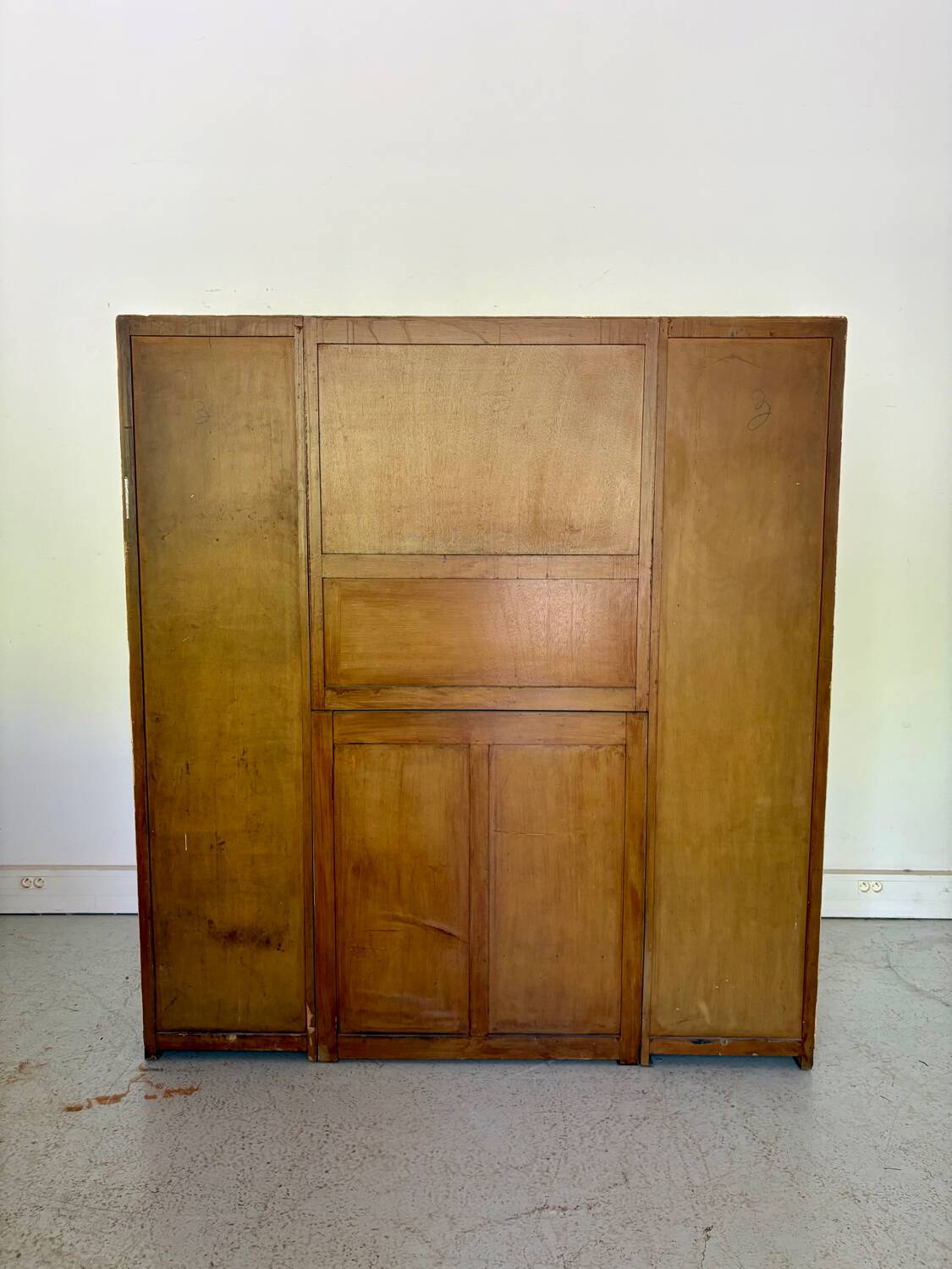Vintage 1950s painted wooden sideboard – display cabinet, drawers and shelves –