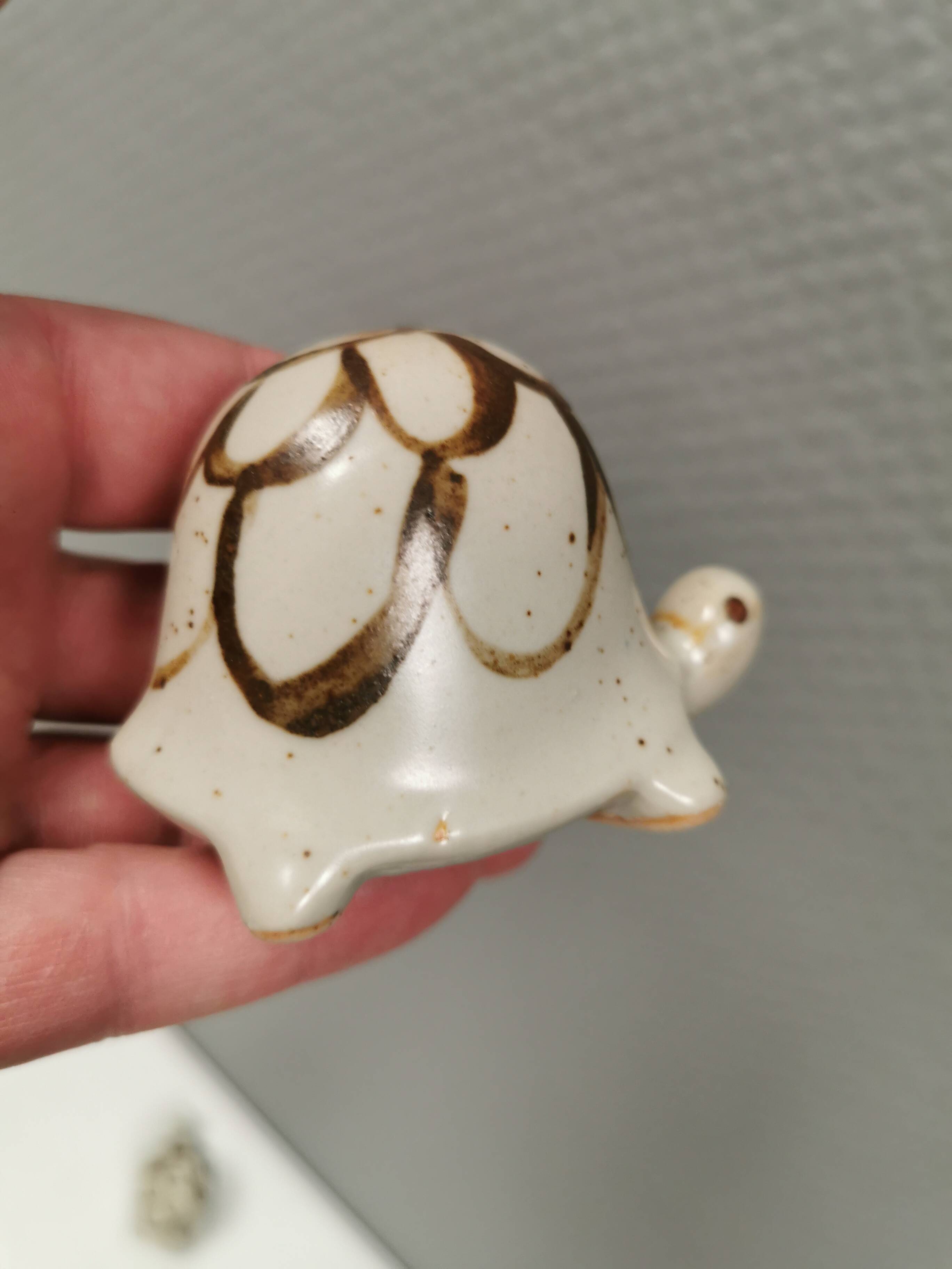 Ceramic turtles as salt and pepper sets made for Danish Søholm 1970-1980s.