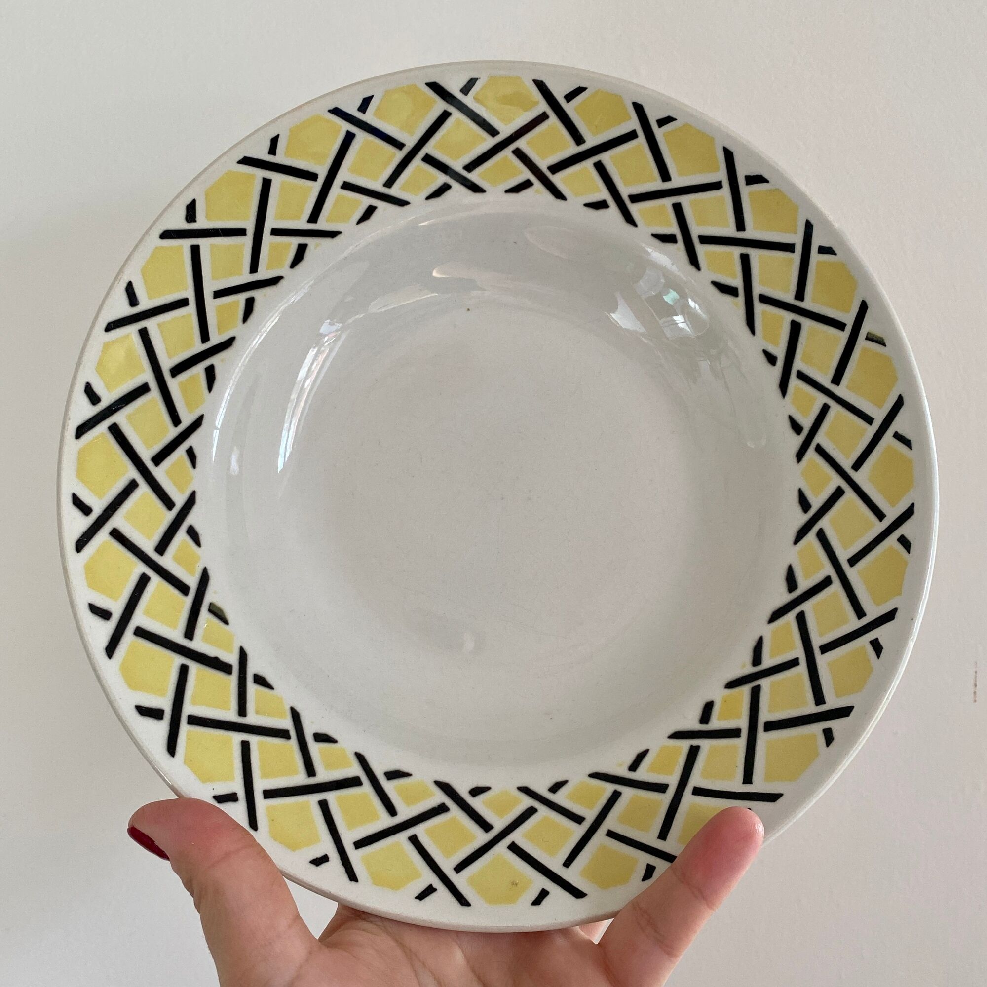 Set of 6 vintage hollow plates with yellow and black décor