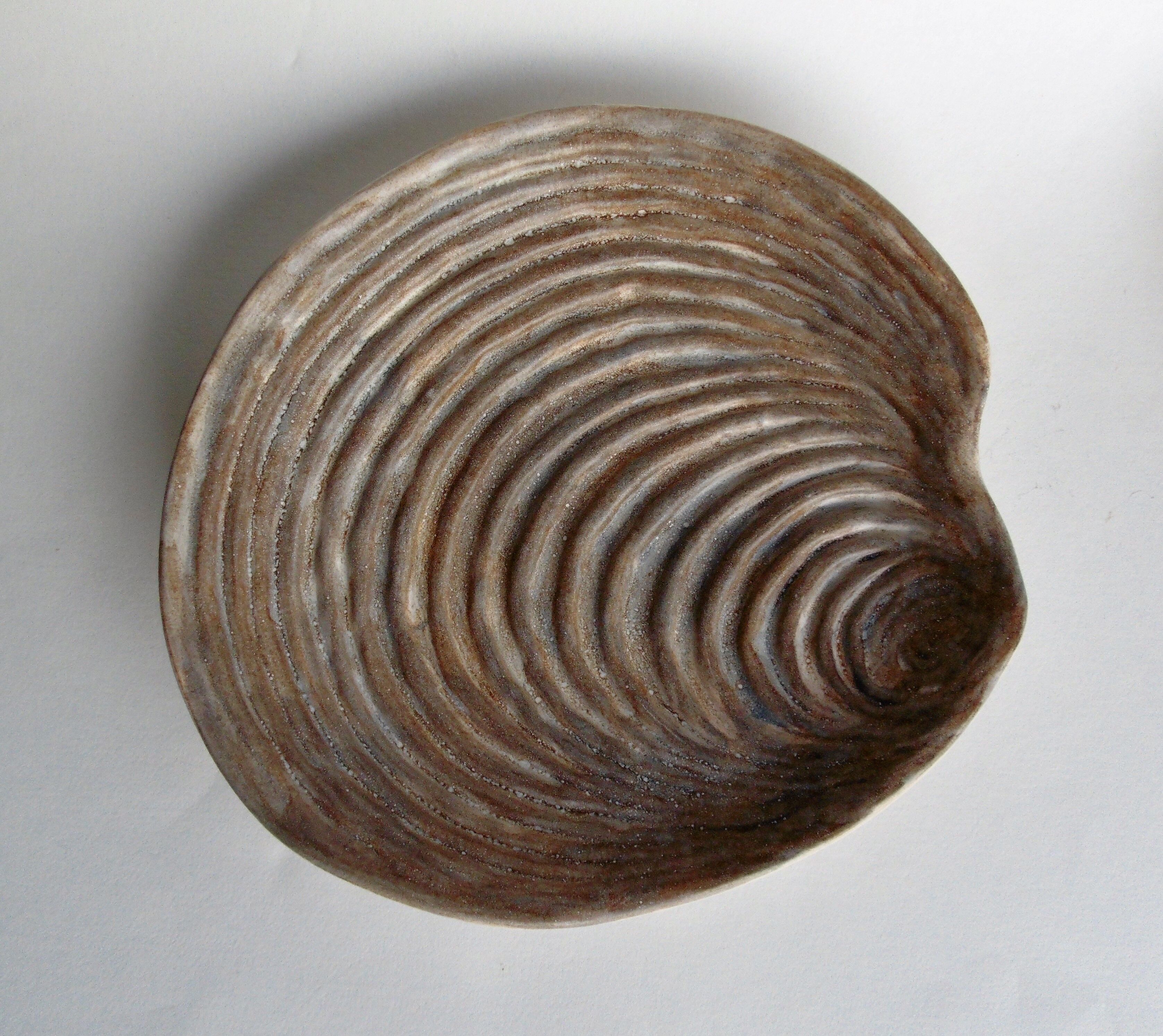 6 Shellfish plates by Dominique Guillot Vallauris from the 60's