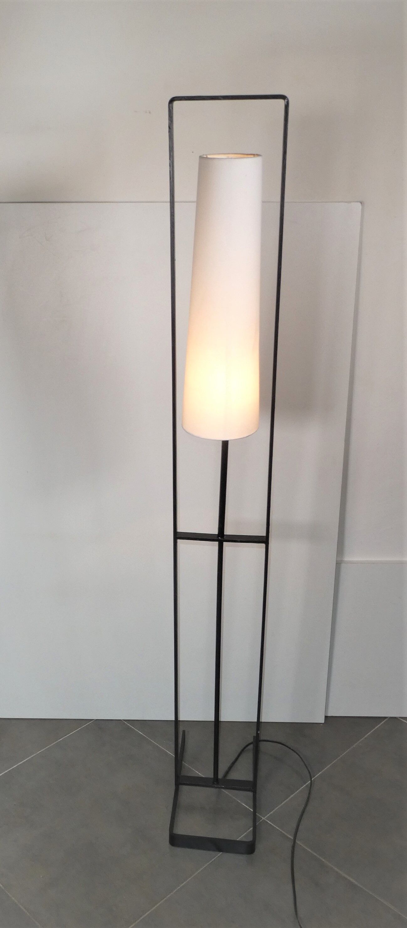 Scandinavian floor lamp