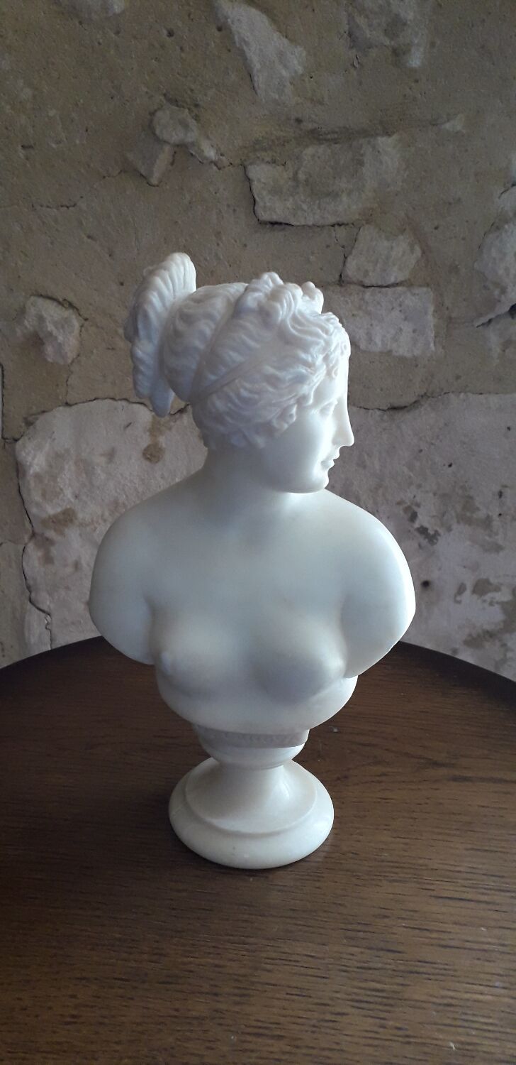 Alabaster bust after Antonio Canova