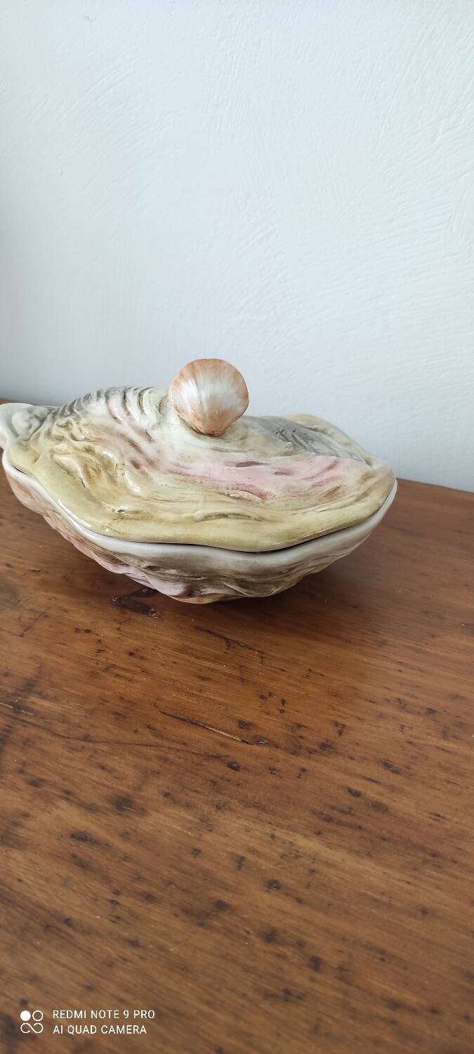 Oyster Barbotine Sauceboat