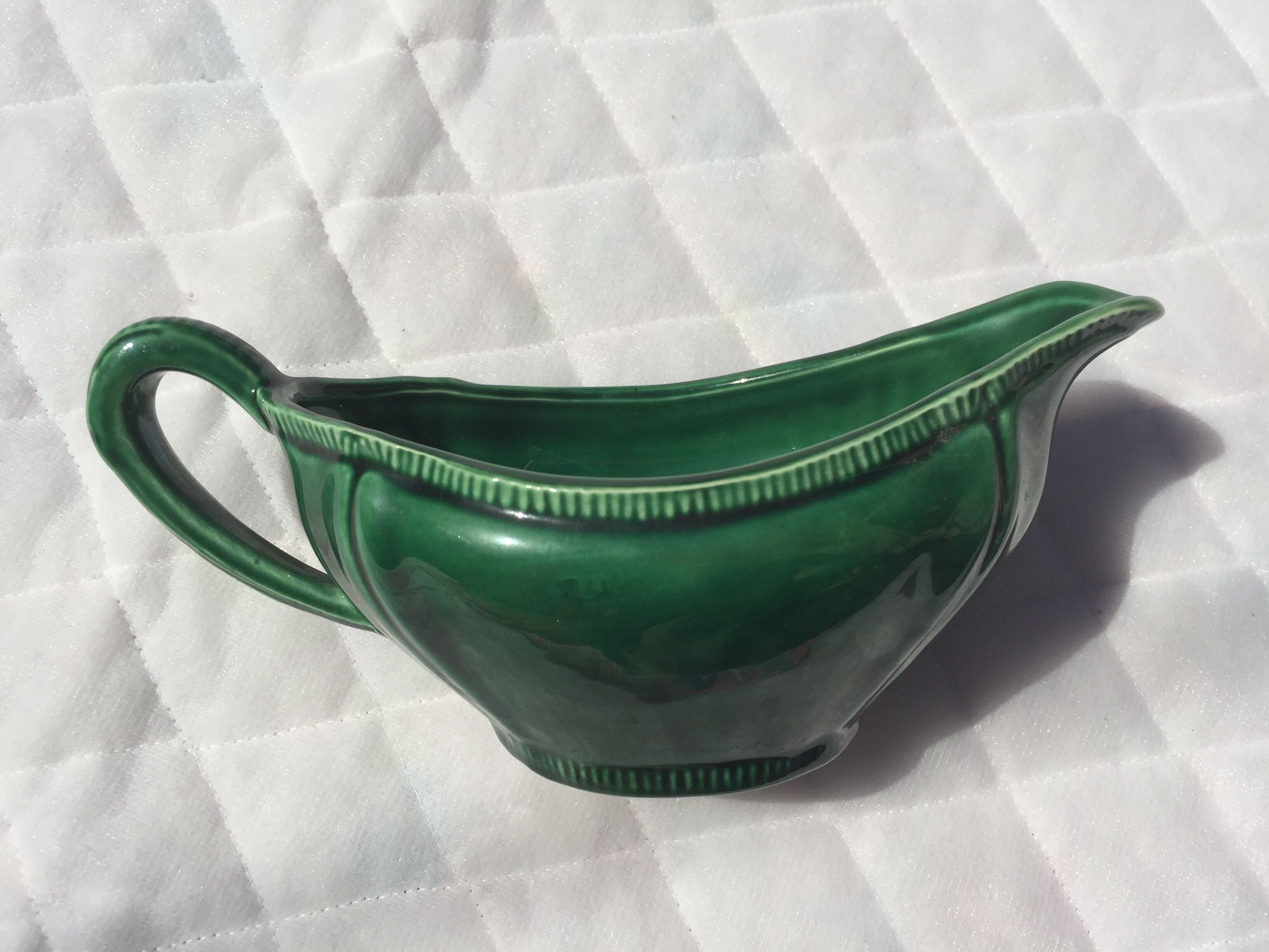 Saucière in green faience