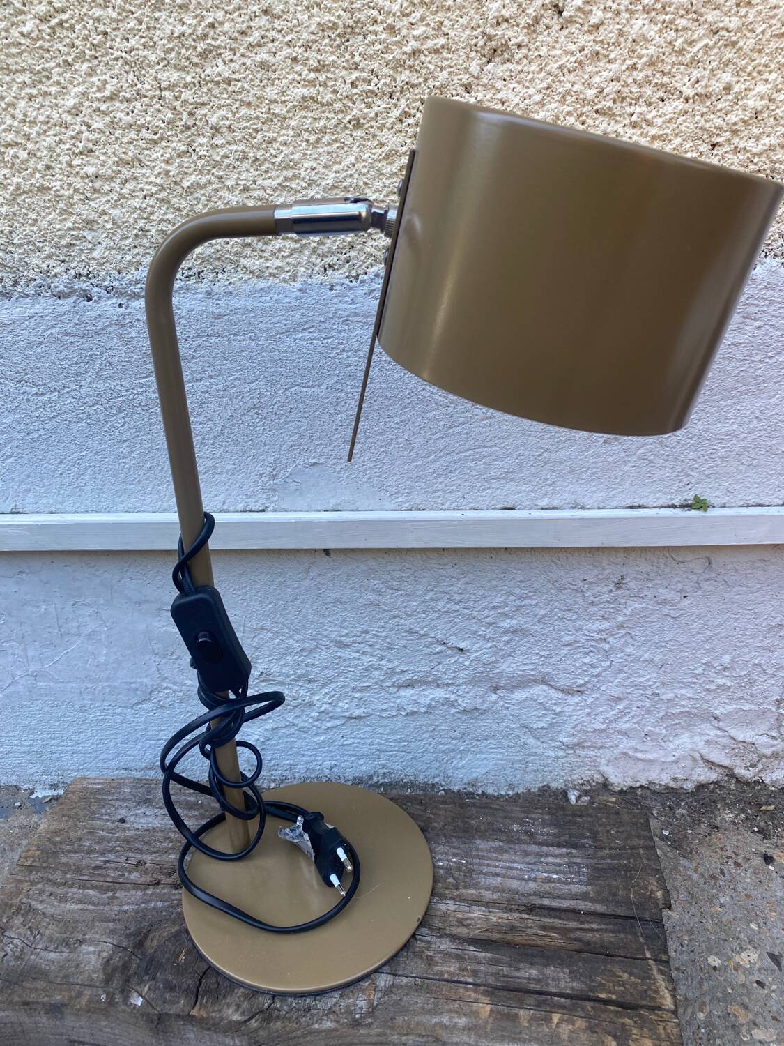 Industrial desk lamp
