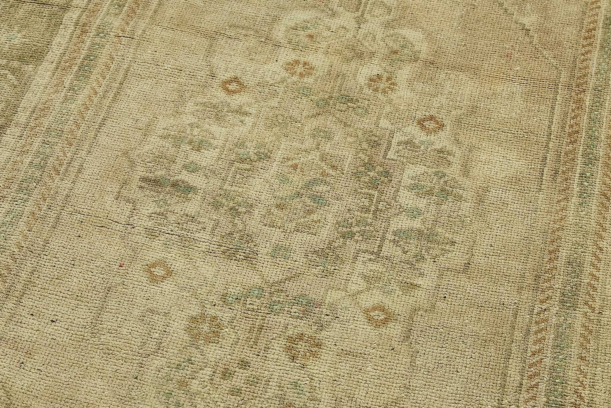 Turkish Vintage Anatolian Rug 106 cm x 210 cm