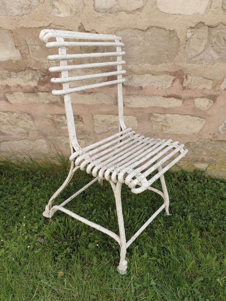 Garden chairs of Arras
