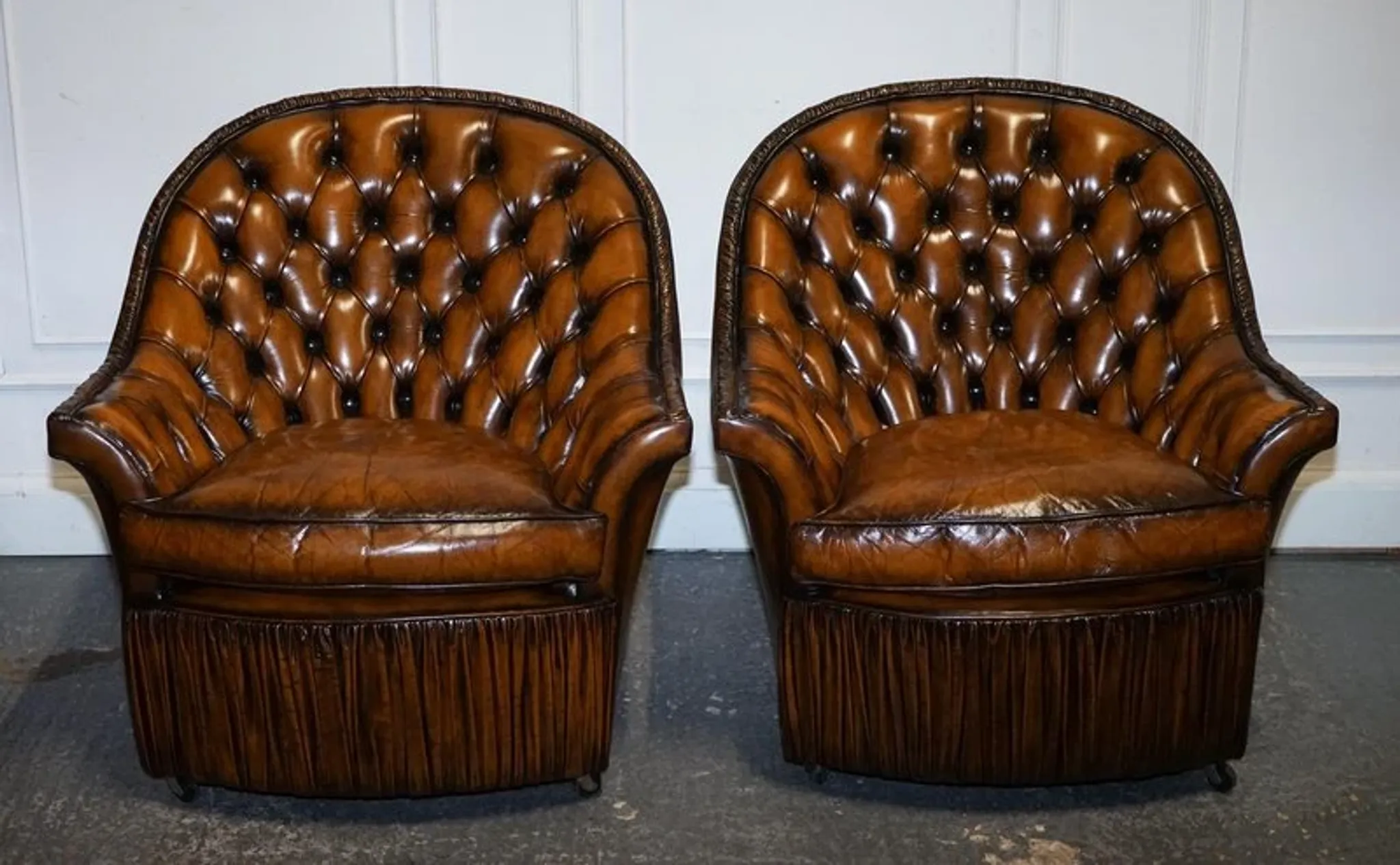 Brown Hand-Dyed Leather Chesterfield Armchairs with Pleated Front, Set of 2