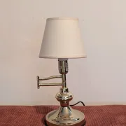 Vintage table lamp in woven rattan, honey colour & beige lampshade –
