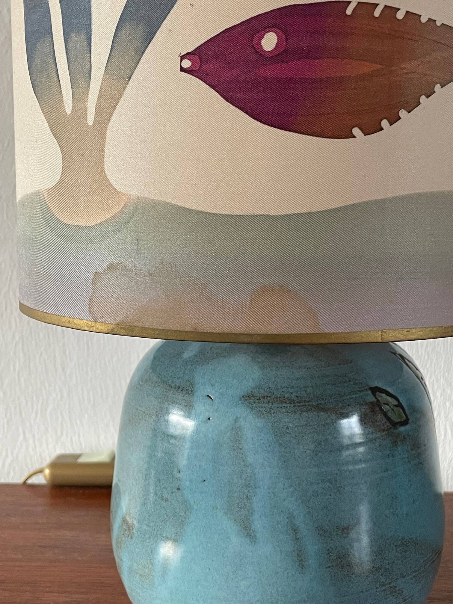 Vintage ceramic lamp from the 1970s.