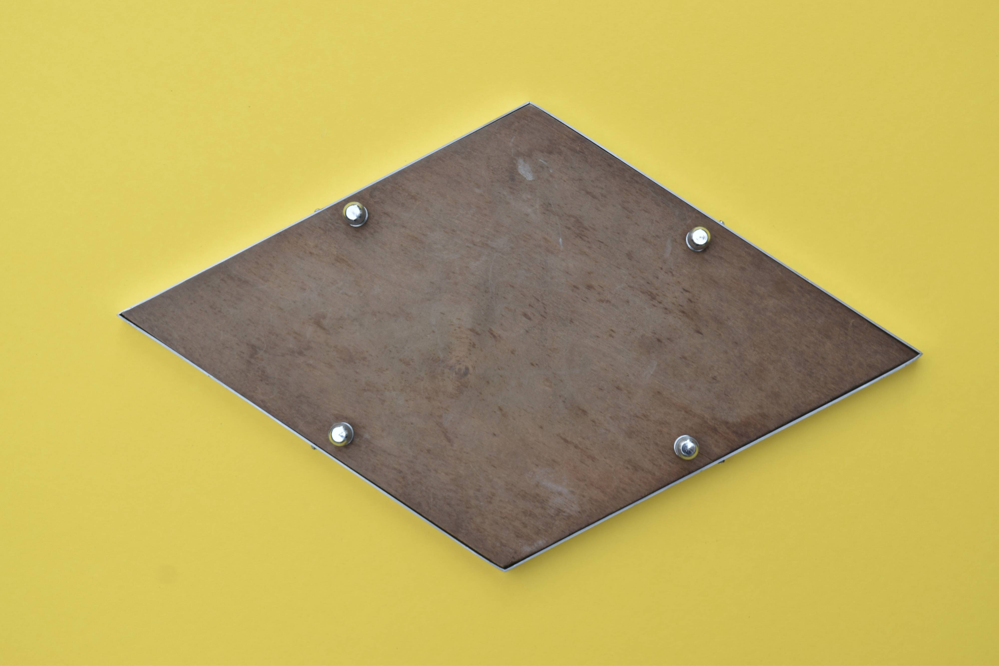 Art-deco mirror tray in chrome metal with beveled mirror