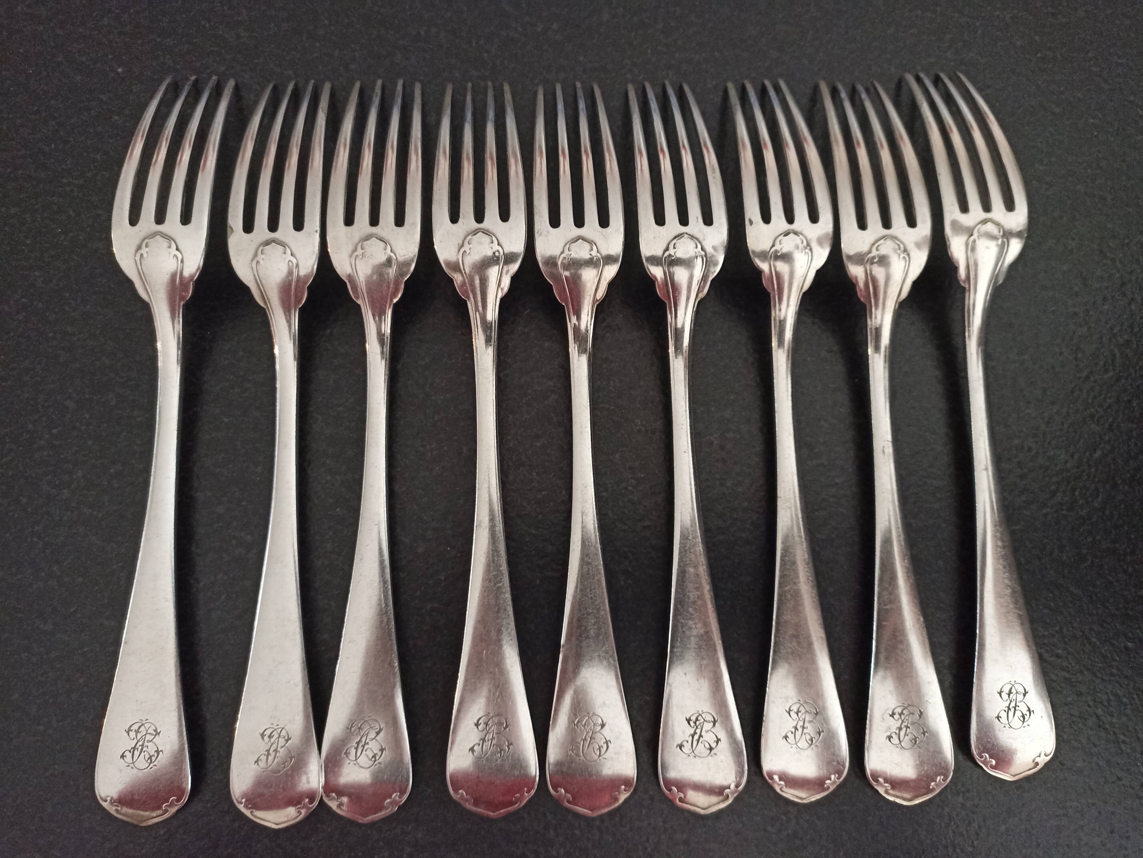 Lot de 9 fourchettes Christofle en métal argenté