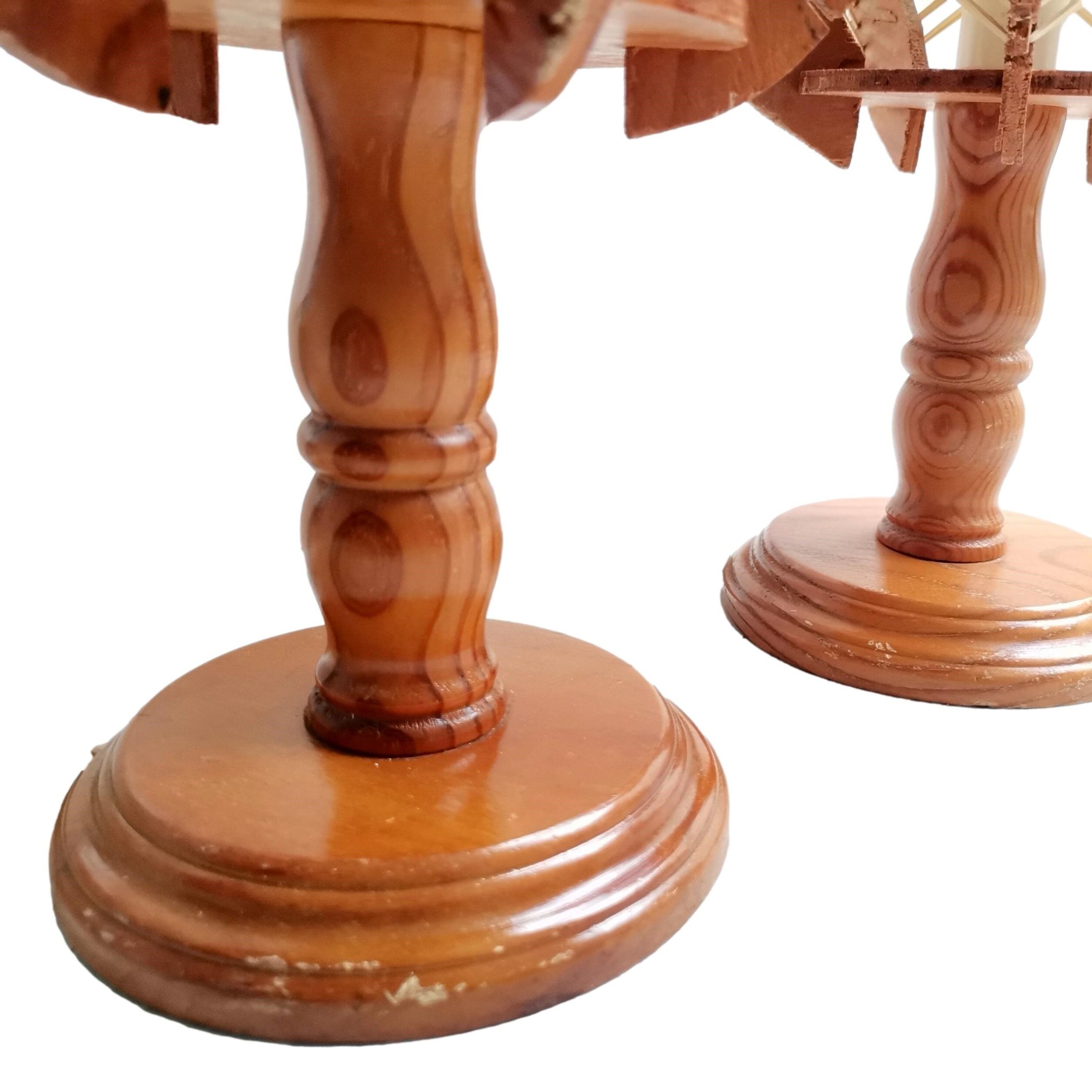 Paire de lampes de chevets en rotin