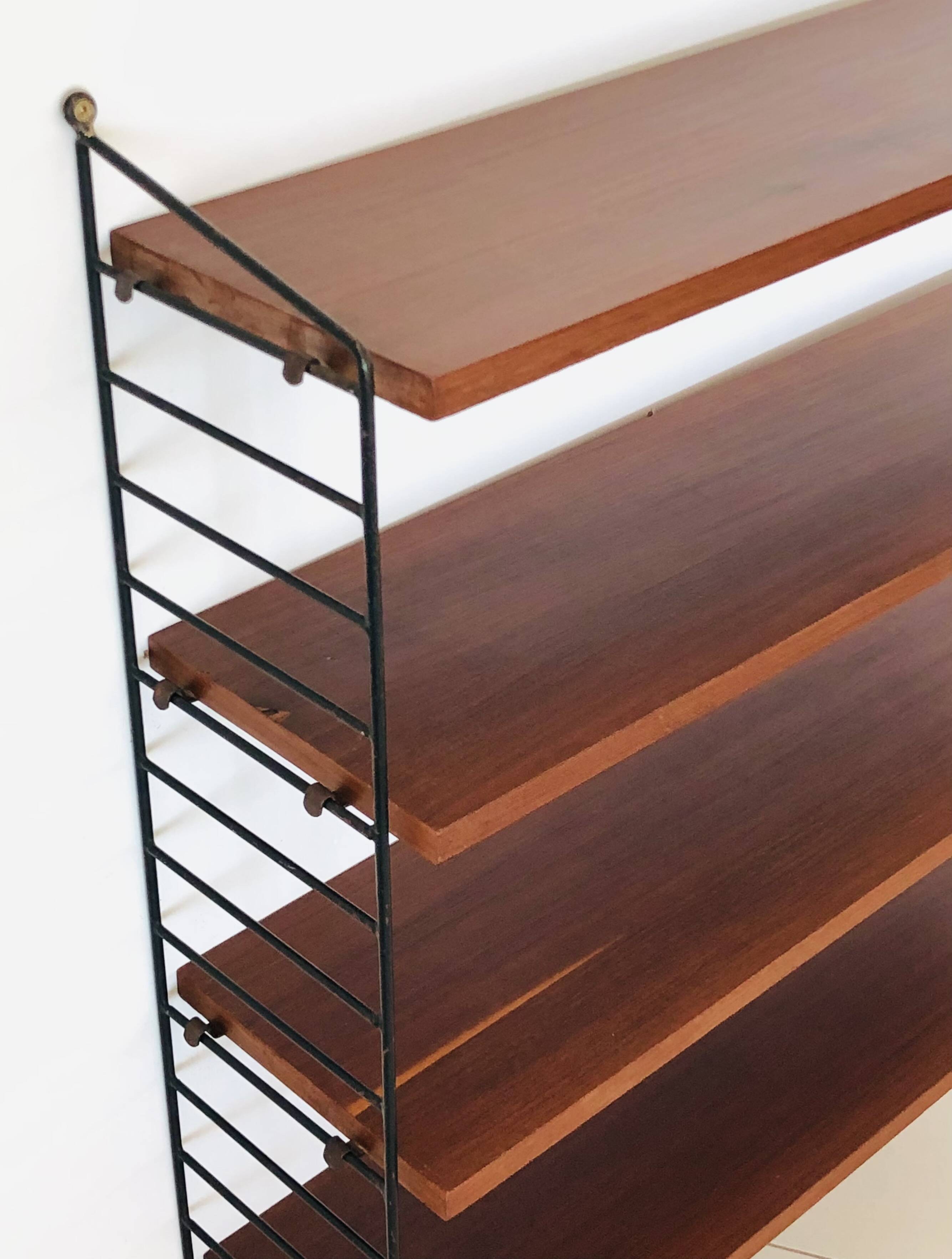Etagère murale String en bois et métal, années 60