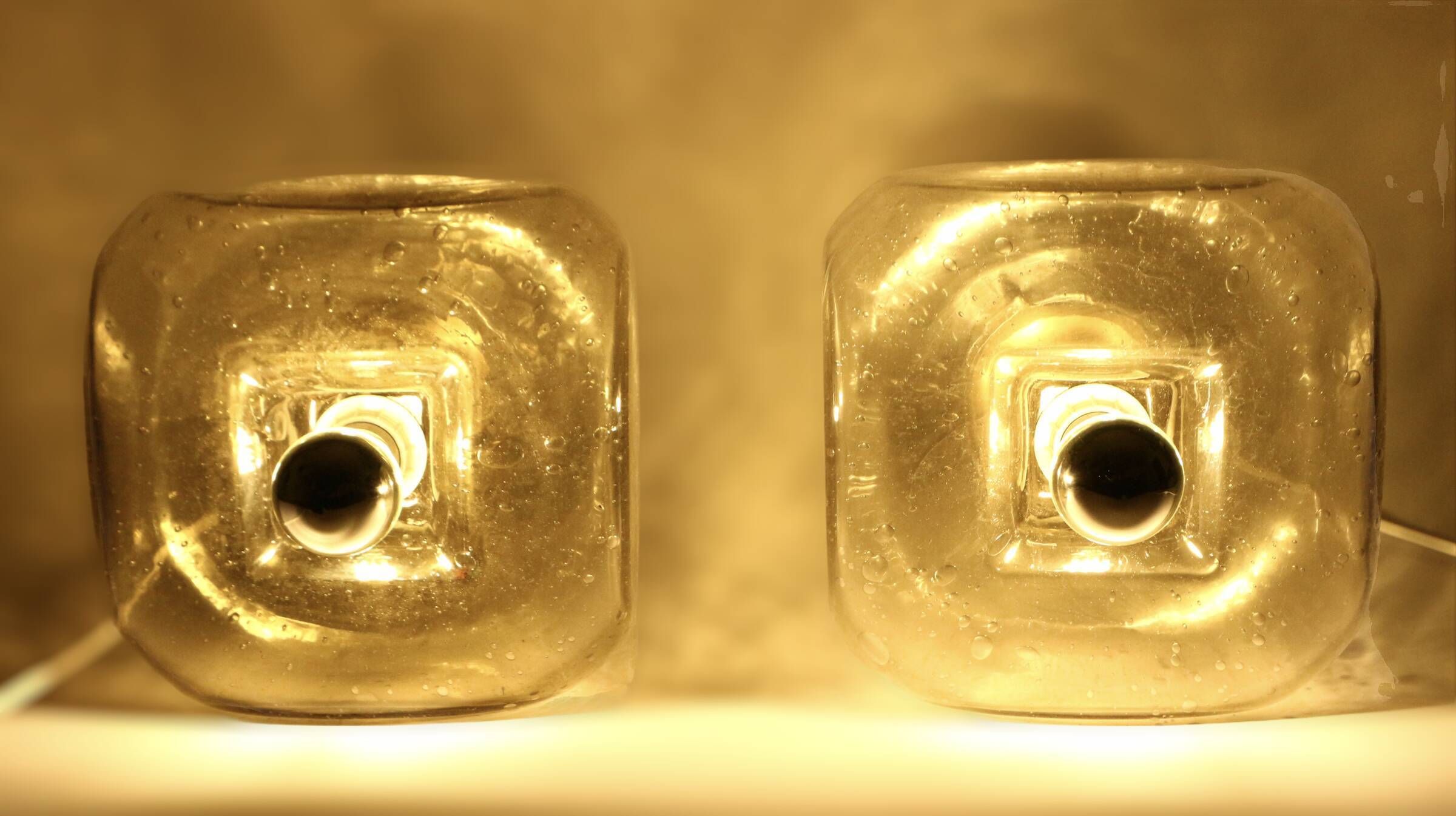 Pair of 70s vintage wall lamps, Murano glass with bubbles