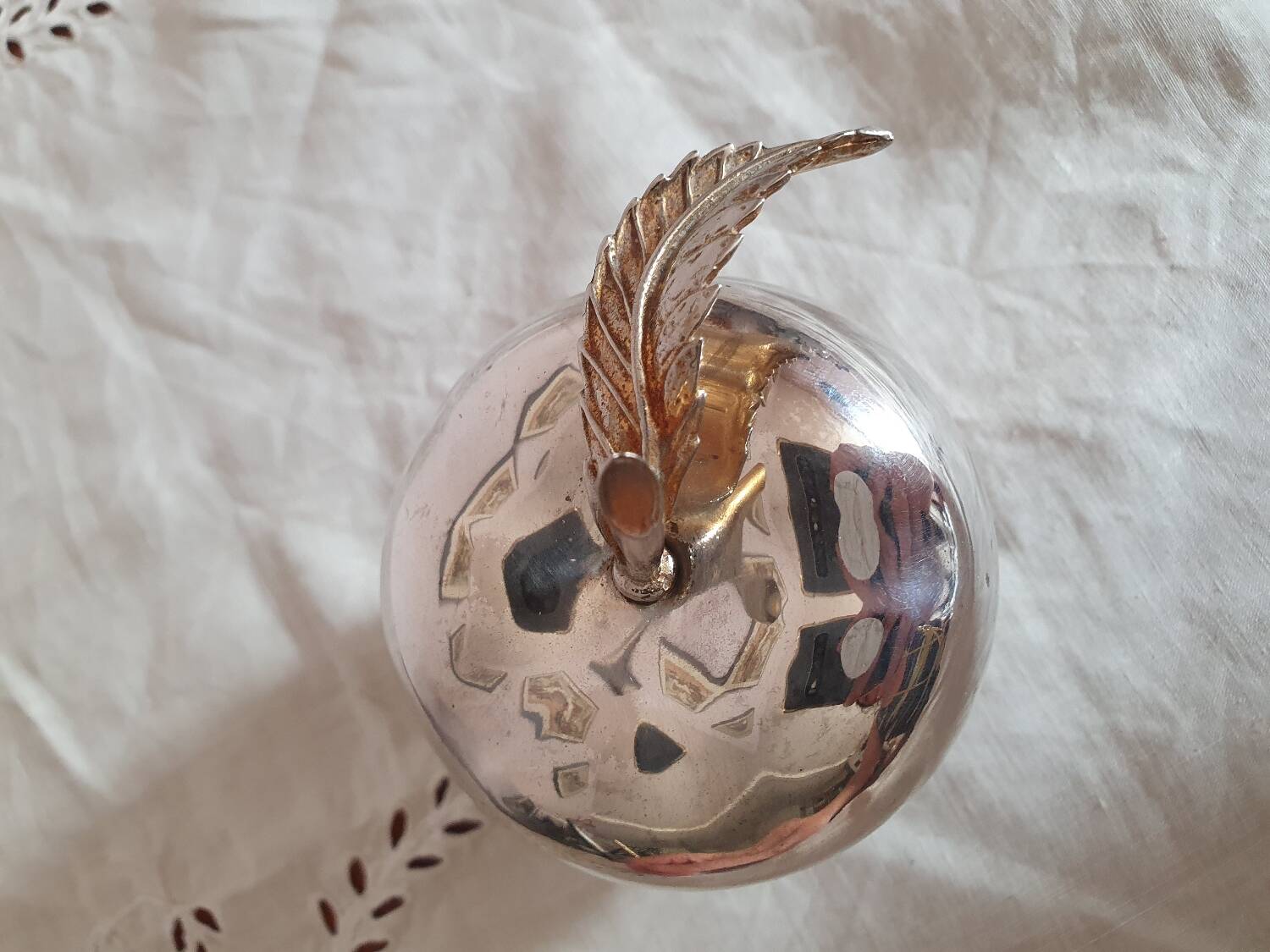 Vintage hollywood regency style apple shaped silver metal box