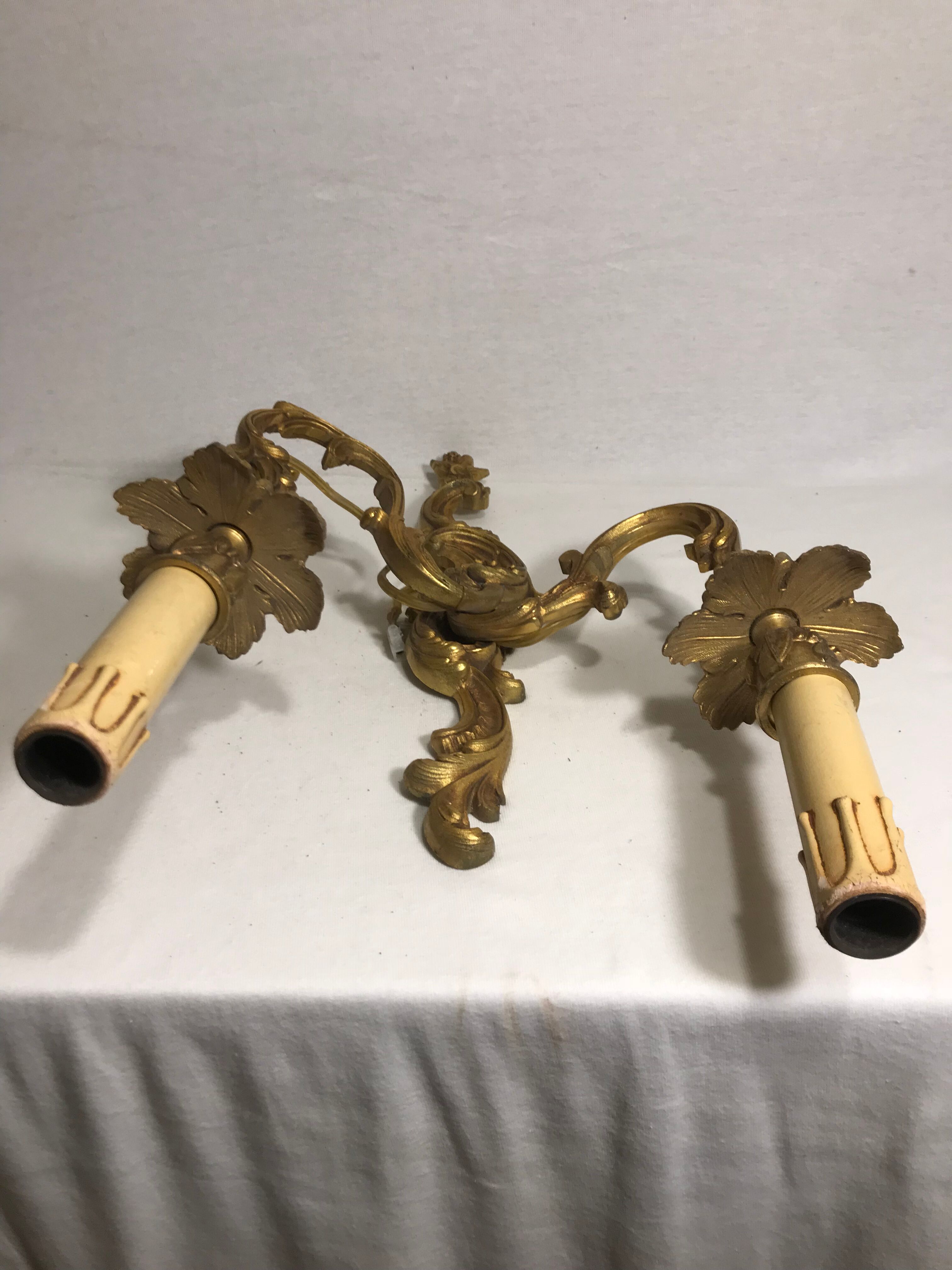 Antique bronze wall light